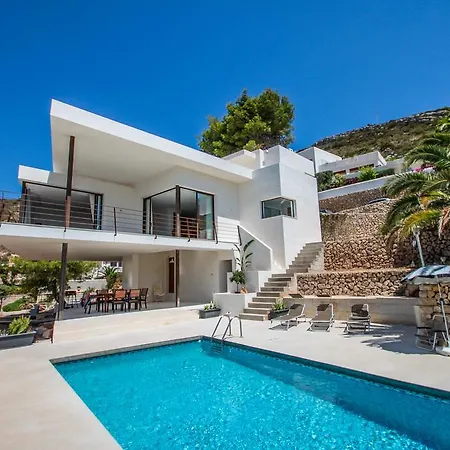 Laja - Panoramic Hillside House In Moraira
