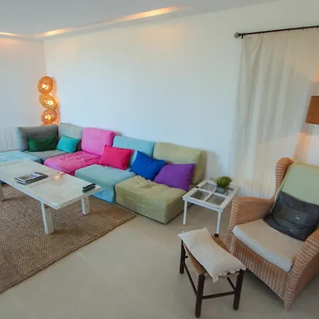 Laja - Panoramic Hillside House In Villa Moraira