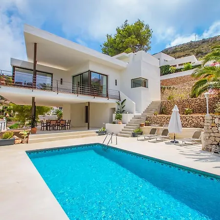 Laja - Panoramic Hillside House In Villa